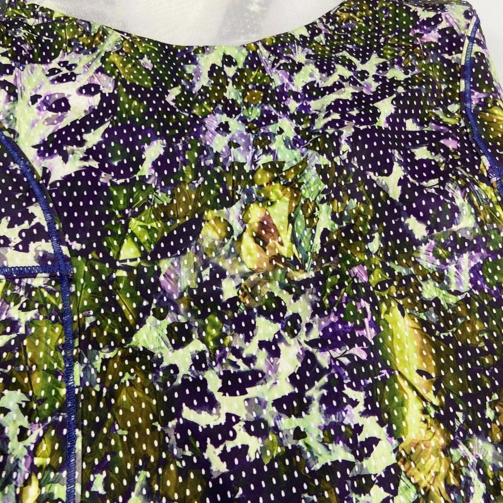 Lululemon Athletica Workout Tank Top Size 4 Geometric Print‎ Mesh Built in Bra